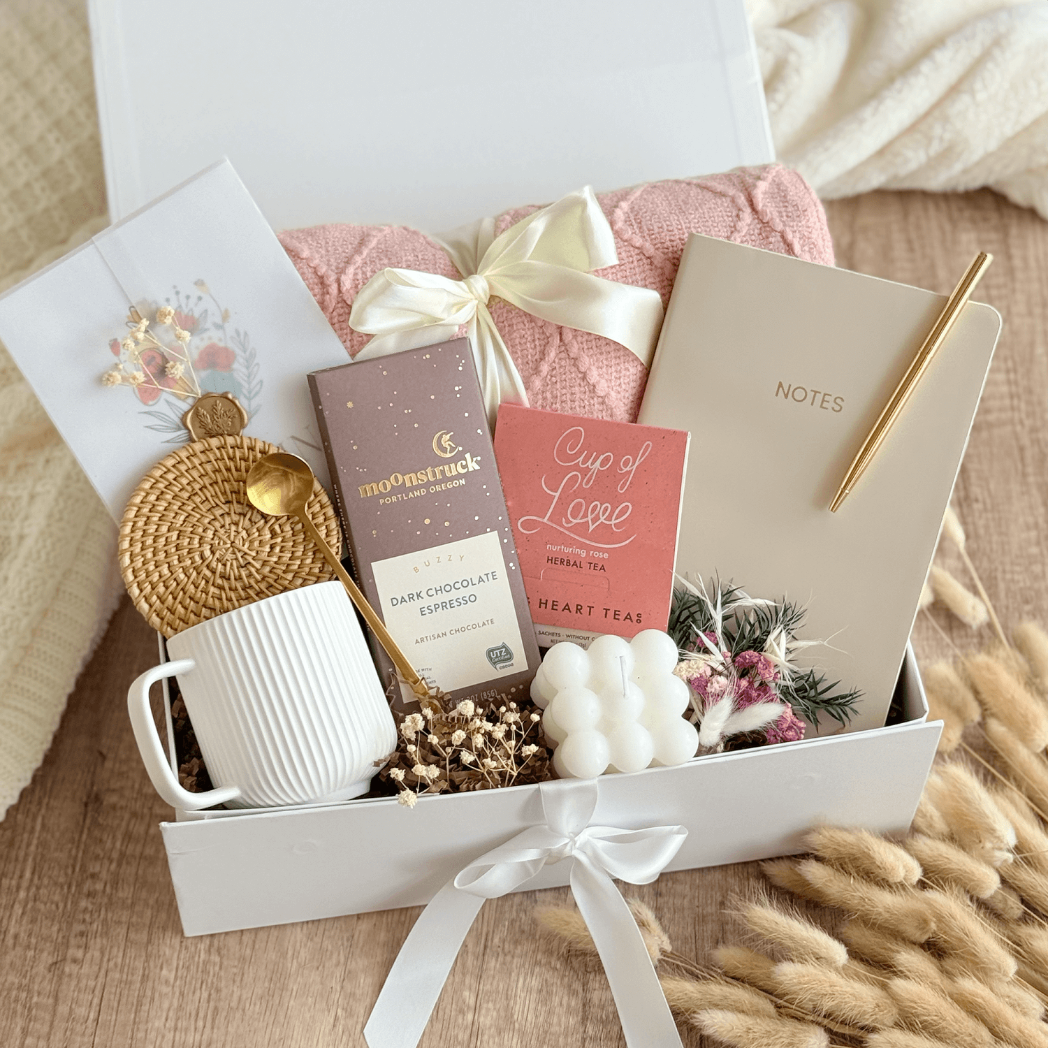 The Dreamy Delight Box