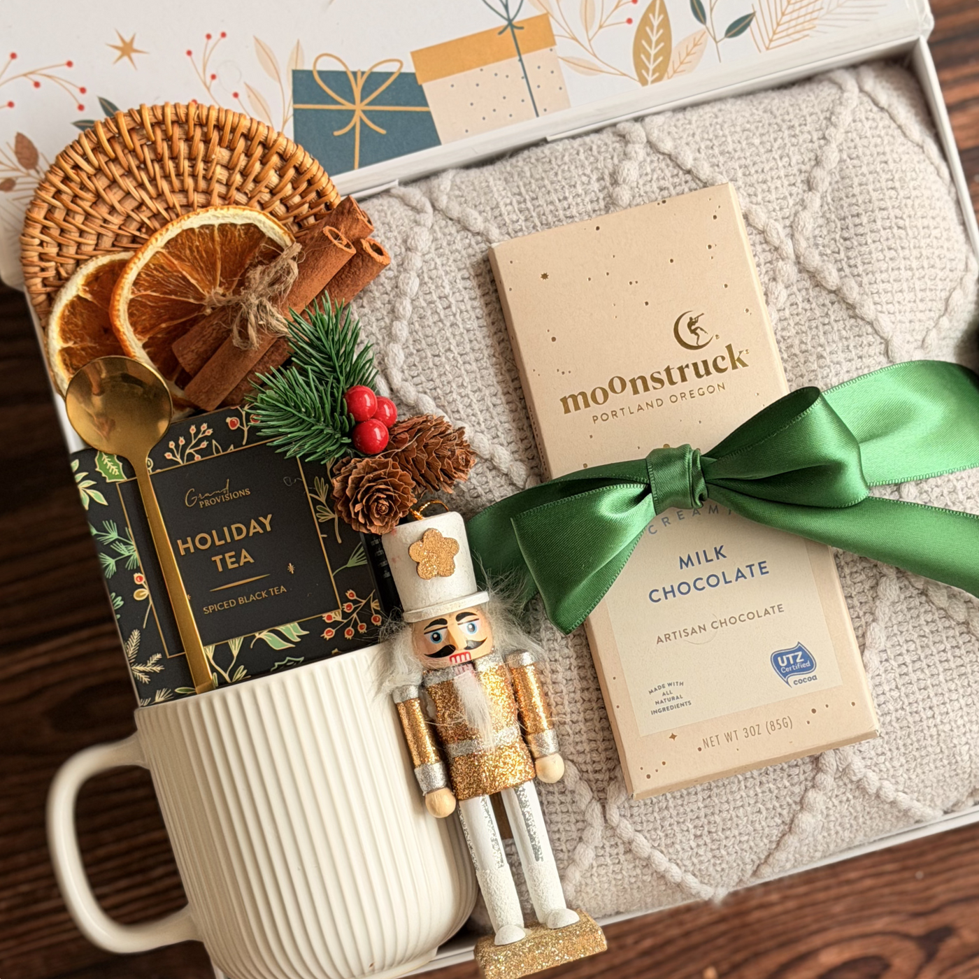 Nutcracker Cocoa & Cinnamon Box — inside view