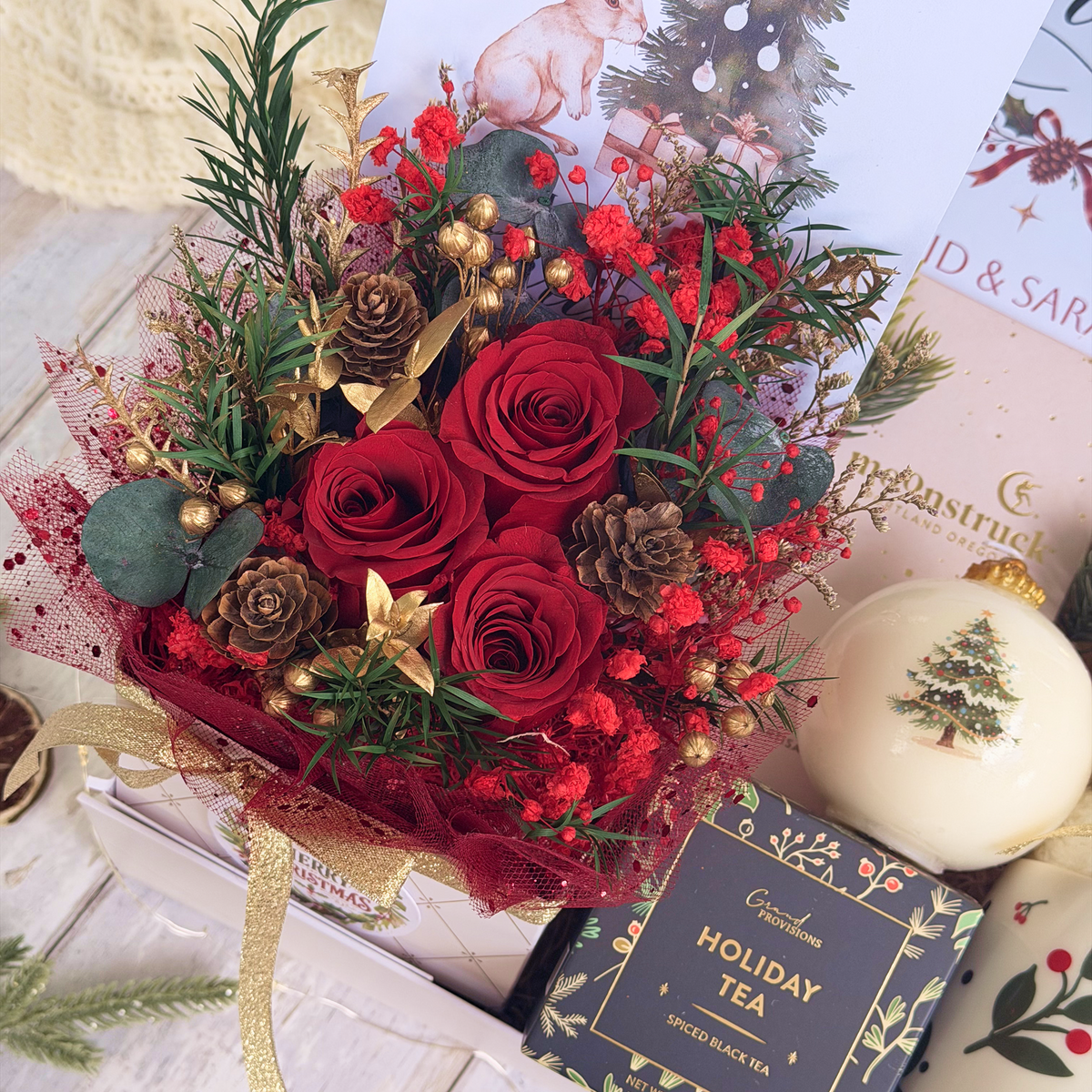 Dried Bloom Mug Duo Gift Box — inside view