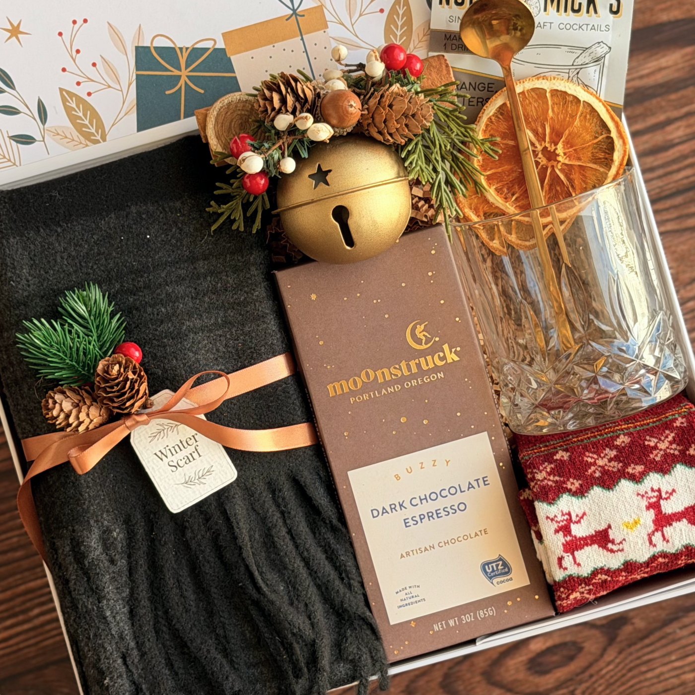 Whisky & Jingle Bells Nightcap Box — inside view
