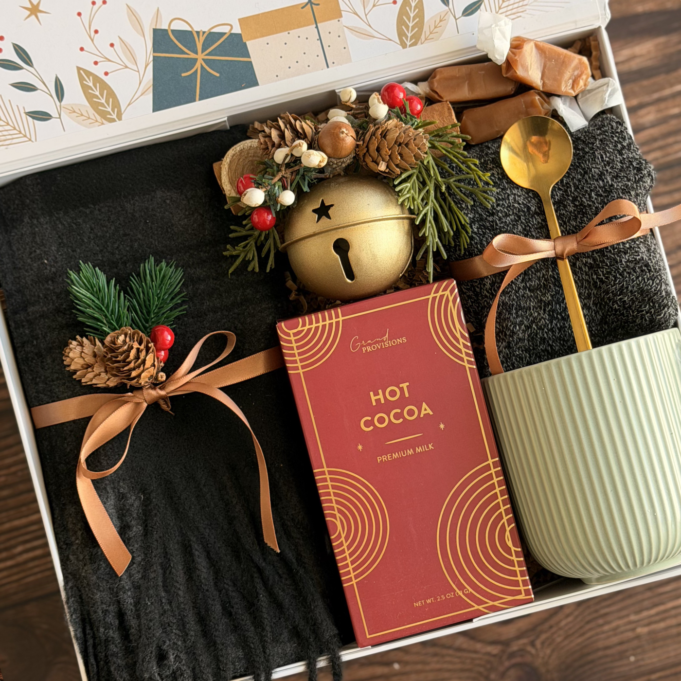 Jingle Bells Cocoa Box — inside view